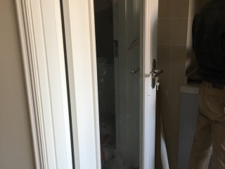 成品门及墙纸铺贴