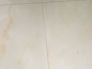 地砖铺贴及地面找平施作