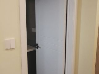 成品门及墙纸铺贴