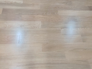 实木复合地板铺设