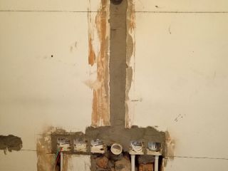 水、电管开槽施作