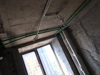 强、弱电路穿线施作