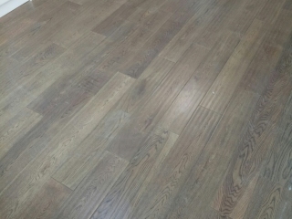 木地板铺设