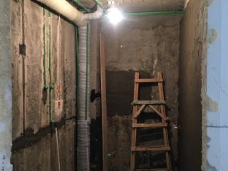 水、电管开槽施作