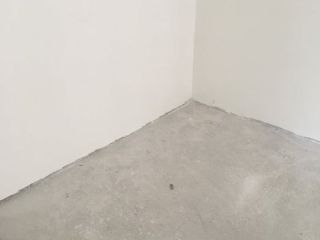 地砖铺贴及地面找平施作