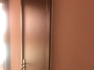套装门、踢脚线安装