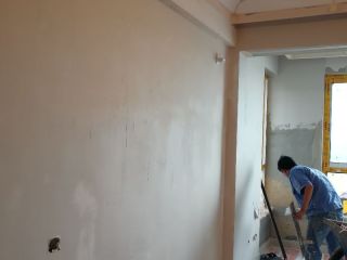 墙、顶面腻子批嵌