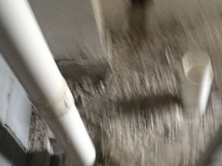 水、电管开槽施作