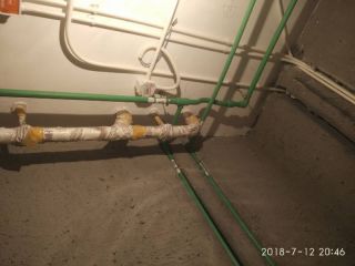 强、弱电路穿线施作