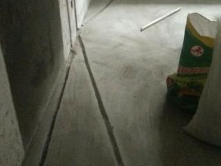 水、电管开槽施作