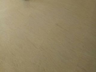 实木复合地板铺设