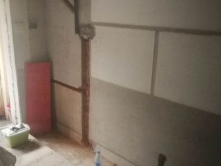 水、电管开槽施作