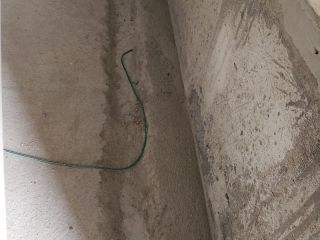 水、电管开槽施作