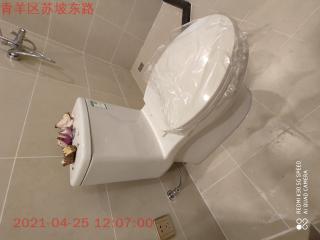 厨房、卫生间墙砖施作