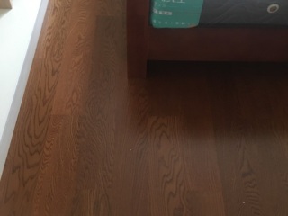 实木复合地板铺设