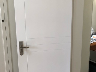 成品门及墙纸铺贴