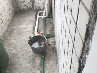 水、电管开槽施作