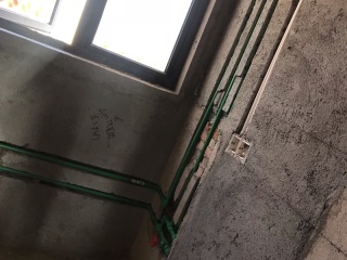 水、电管开槽施作