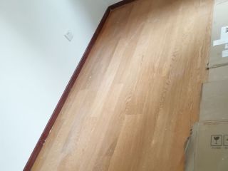 套装门、踢脚线安装