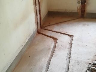 水、电管开槽施工