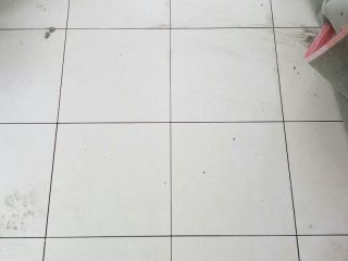 地砖铺贴及地面找平施作