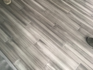 成品门及墙纸铺贴
