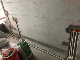 强、弱电路穿线施作