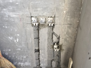 水、电管开槽施工