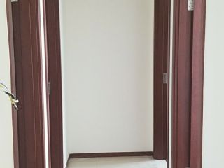 套装门、踢脚线安装