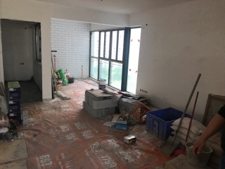 地砖铺贴及地面找平施作