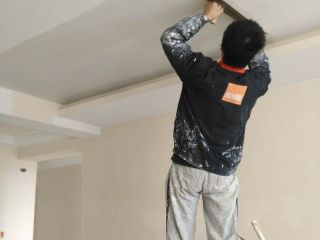 墙、顶面腻子批嵌