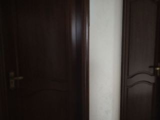 成品门及墙纸铺贴