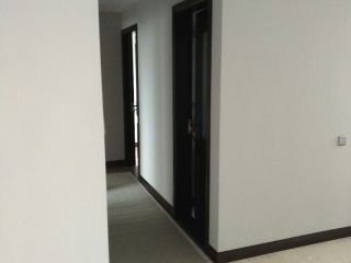成品门及墙纸铺贴