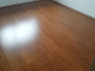 套装门、踢脚线安装