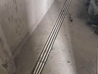 水、电管开槽施作