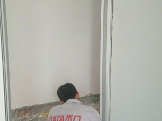 成品门及墙纸铺贴