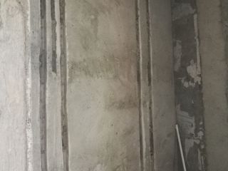 水、电管开槽施作