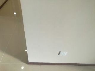 墙、顶面乳胶漆及墙纸铺贴
