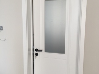 成品门及墙纸铺贴