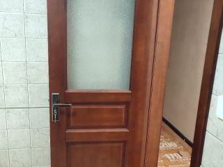 成品门及墙纸铺贴