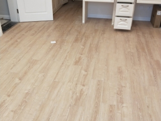 木地板铺设