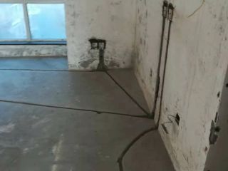 水、电管开槽施作