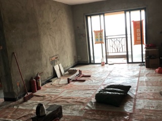 地砖铺贴及地面找平施作
