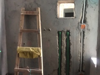 水、电管开槽施作