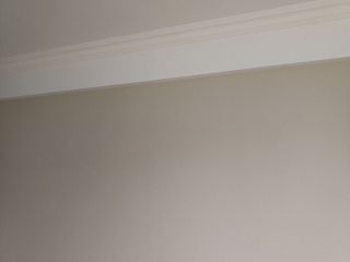 墙、顶面乳胶漆及墙纸铺贴