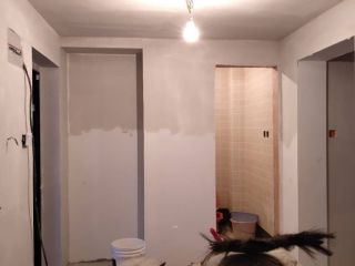 墙、顶面腻子批嵌