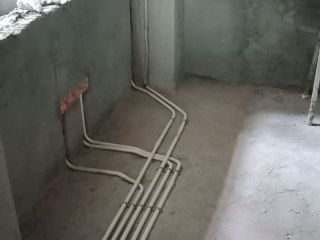 水、电管开槽施作