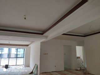 墙、顶面腻子批嵌