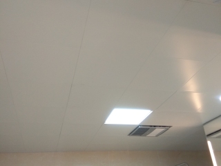 集成吊顶及橱柜柜体安装