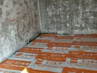 地砖铺贴及地面找平施作